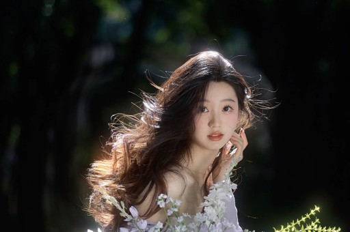 鞠婧祎陷偷漏税风波！丝芭实名举报引爆娱乐圈